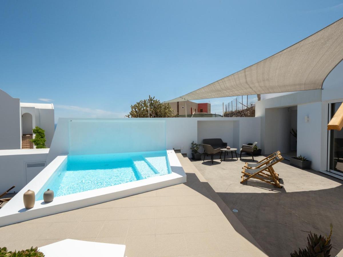 Valery Suites Firá Buitenkant foto