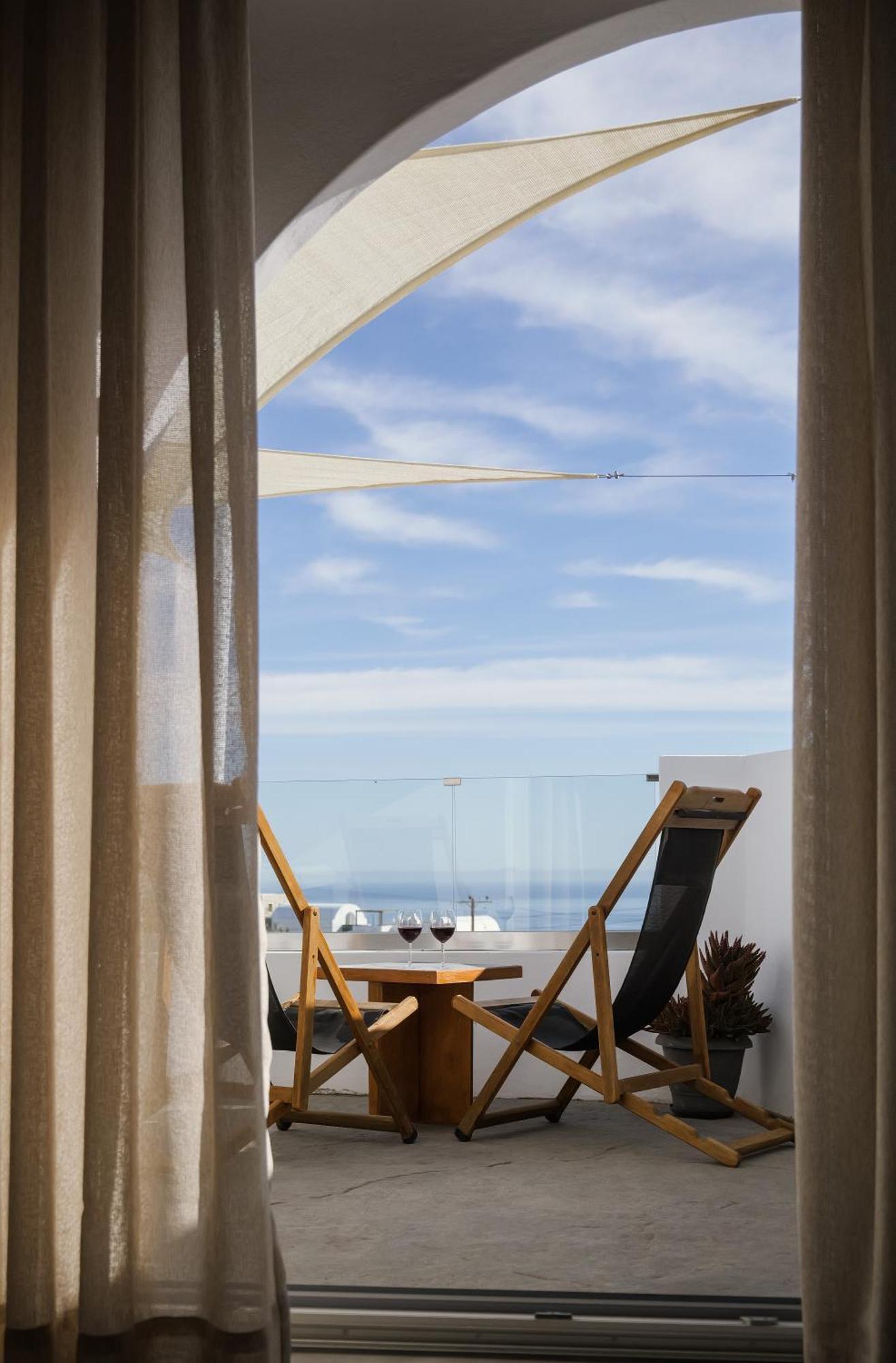 Valery Suites Firá Buitenkant foto